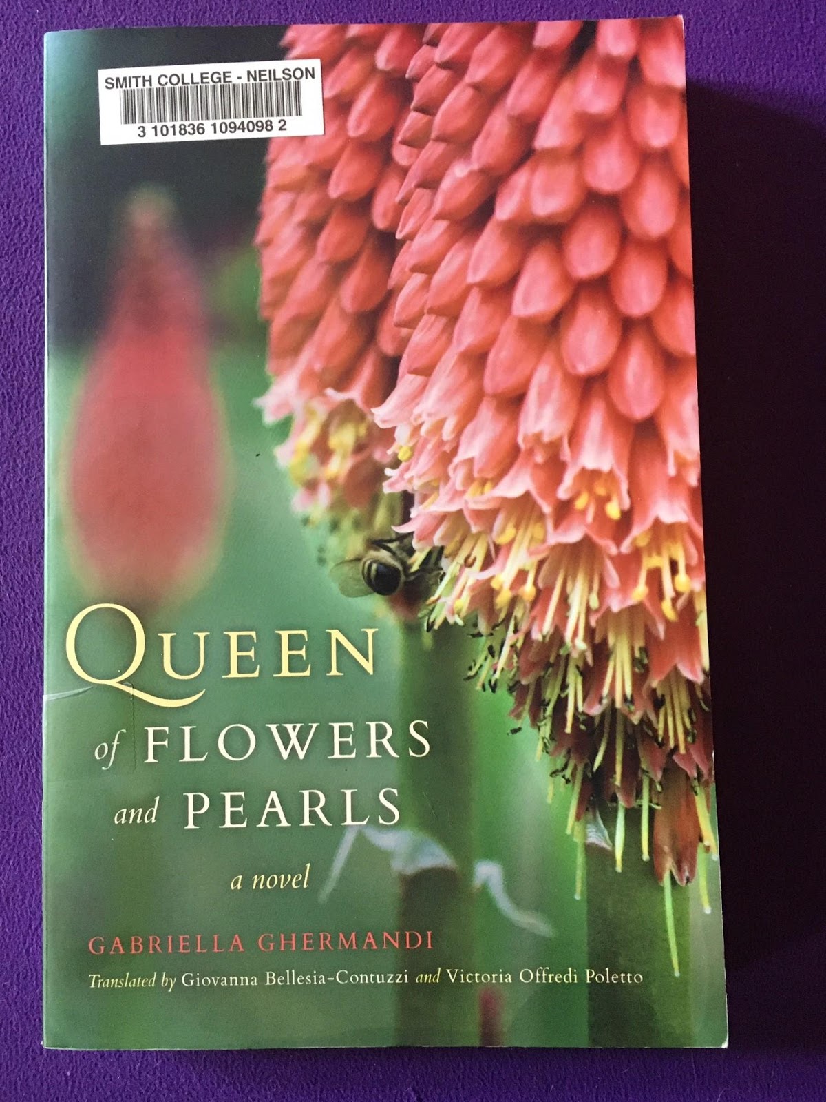 Cover of Queen of Flowers and Pearls by Gabriella Ghermandi