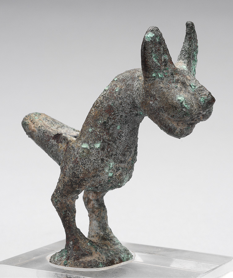 bronze sculpture of a feline 