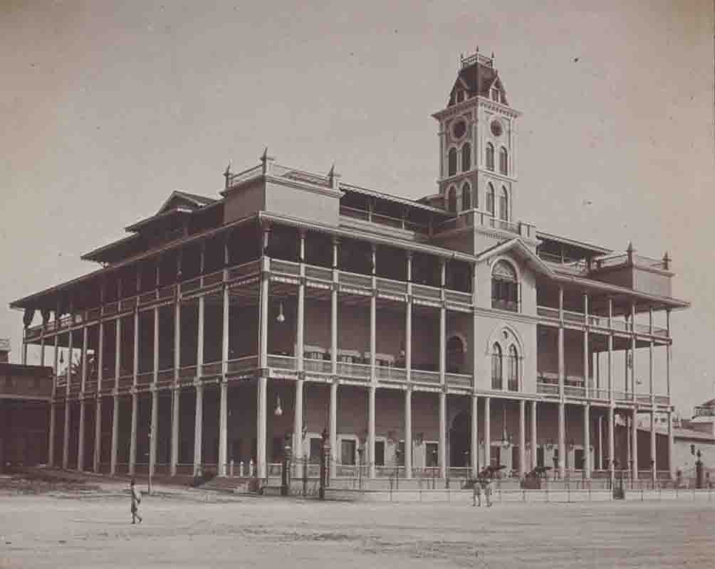 Early 20th century photograph of the House of Wonders, a palace built for Barghash bin Said, second Sultan of Zanzibar